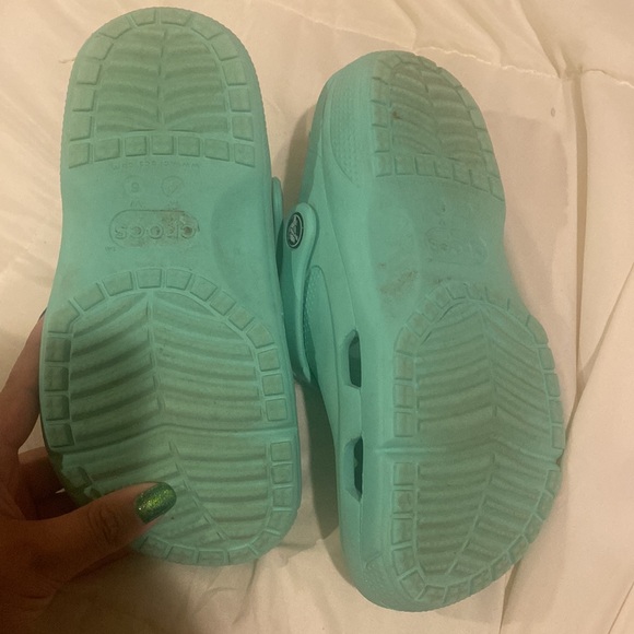 Crocs - Picture 2 of 3